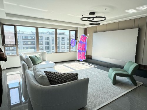 鲸以技术革新破解行业痛点电动地升幕布的优缺点微(图2)